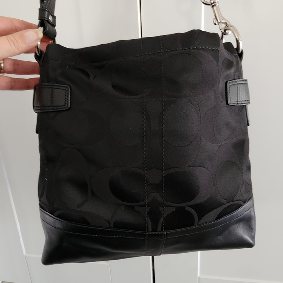 NUC Authentic Coach shoulder or crossbody bag - Picture 11 of 15